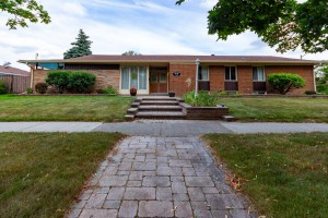 3699 Twinmaple Dr-3